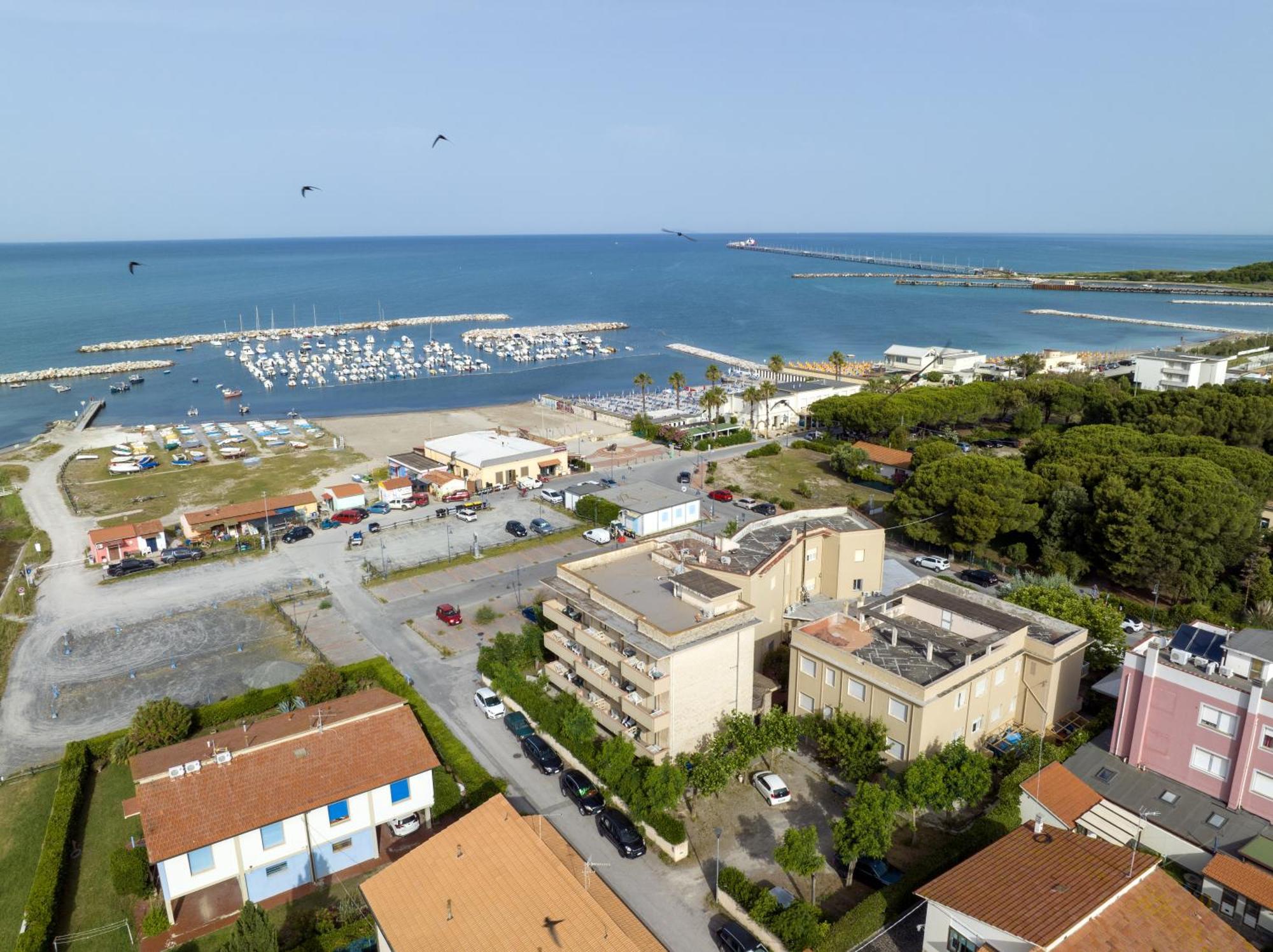 Hotel Quisisana Вада Экстерьер фото